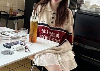 推女神 – 热门博主柠檬c_lemon毛衣写真，丰富的免费图片让你摆脱寒冷束缚！