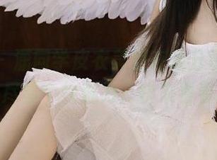 推女神 – 潇同学皮衣美照在线分享，流行风格尽显个性魅力，快来看看吧！