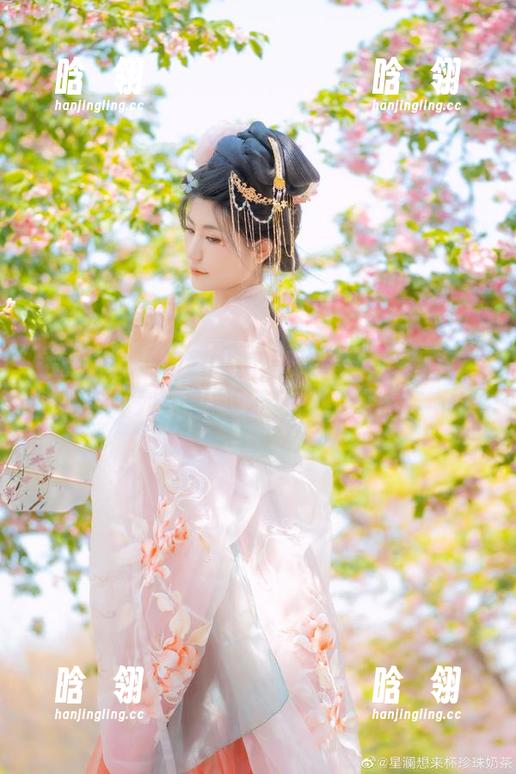 感受星澜是澜澜叫澜妹呀的灵动：纲手系列写真照片带来的震撼