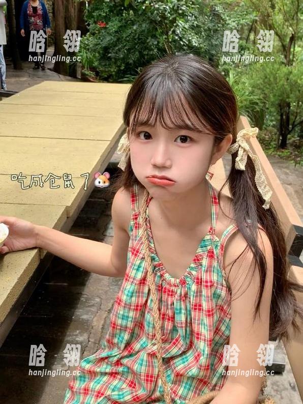 星颜社 - 跟随姚沐迪的白丝写真，探索那些美丽动人的照片世界！