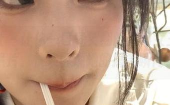 星颜社 – 让你一口气笑翻的星冉女王最新照片，快来围观她的搞笑瞬间！