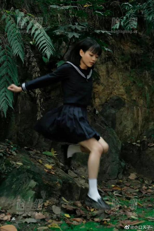 星颜社 - 在袁圆定制美脚作品中，发现每一步走出的风情万种！