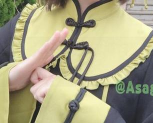 怎么会有朝雾爱的全套制服自撮那么养眼的作品呢？