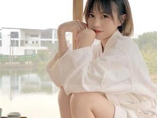 微密圈 – 高清分享：林子琳喵短裙写真，想知道短裙背后的小秘密吗？