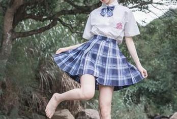 果团网 – little贝壳喵的油亮写真图集：捕捉生活中的闪亮瞬间合集