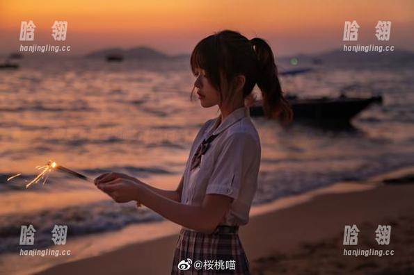 桜桃喵 深入了解桜桃喵在线作品:《暮(黑裙×妹抖)》魅力四射