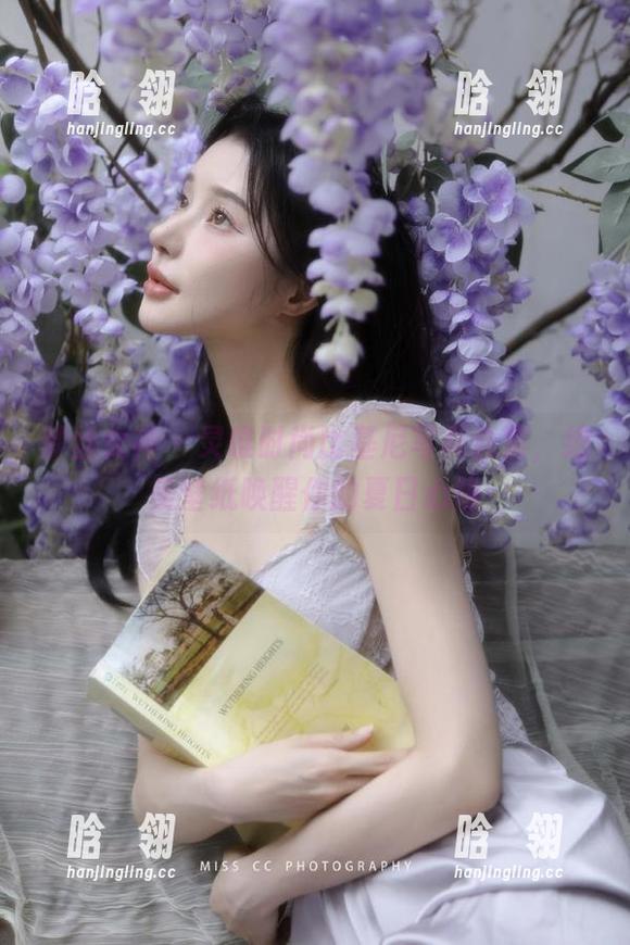 梦丝女神-灵唯 梦丝女神 - 灵唯时尚比基尼写真合集,绝美壁纸唤醒你的夏日心情