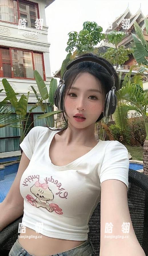 森萝财团-aika 森萝财团 - 当aika遇上办公室:一系列令人惊叹的写真与图包分享