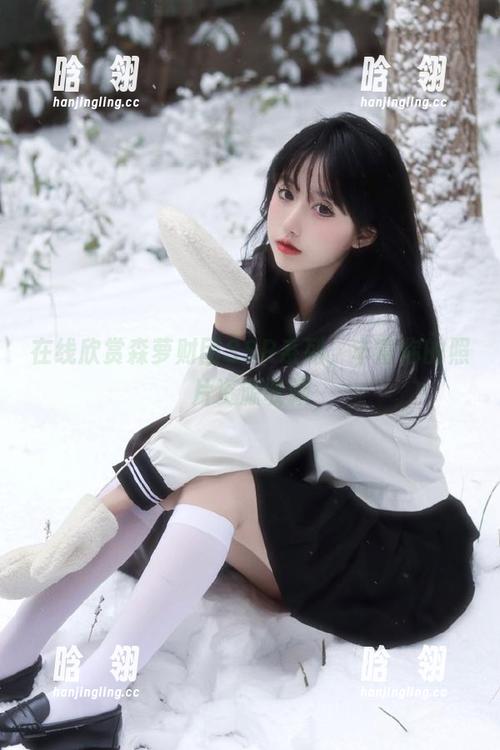 森萝财团 在线欣赏森萝财团SSR系列,丰富你的照片资源收藏