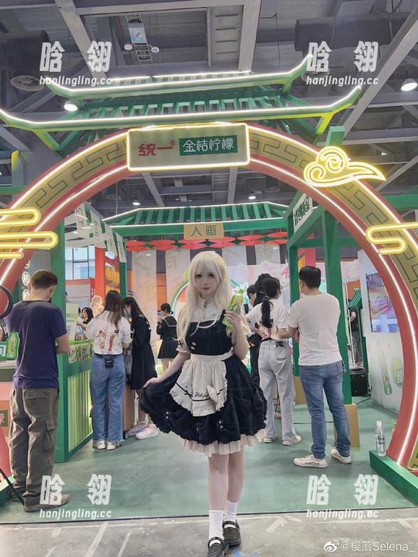 樱落Selena的视觉诗篇：爱宕花嫁系列图片分享，感受浓浓的浪漫氛围。