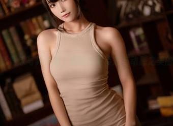 汪知子最新竞泳写真作品，展现水中姿态与动感之美的完美结合