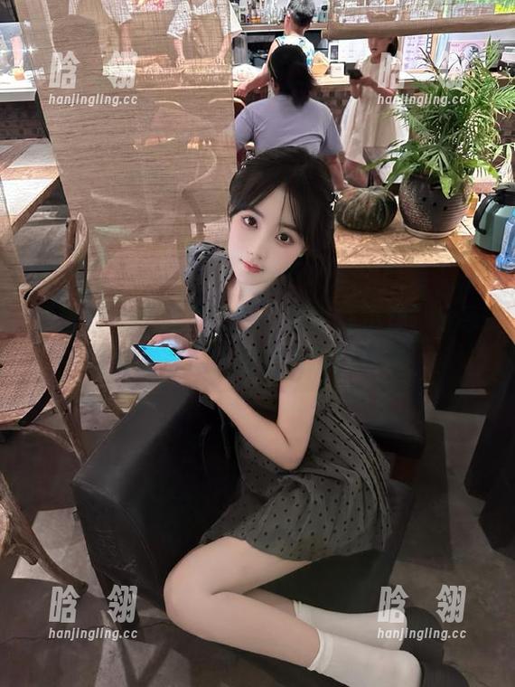爱蜜社-程小烦不烦 爱蜜社 - 不容错过!“程小烦不烦”分享的女友写真作品让人沉醉其中!