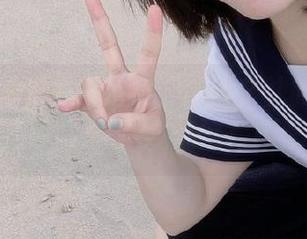 秀人网 – 慵懒午后：UU阿文礼服写真集原图分享，重温优雅瞬间