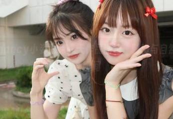 秀人网 – nancy小姿独特夏天作品图包：时尚与自然的完美融合瞬间