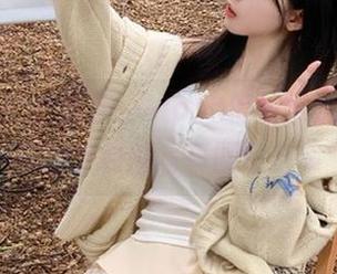 秀人网 – 邂逅伊一Moon的日常魅力，探索她独特的写真图包合集