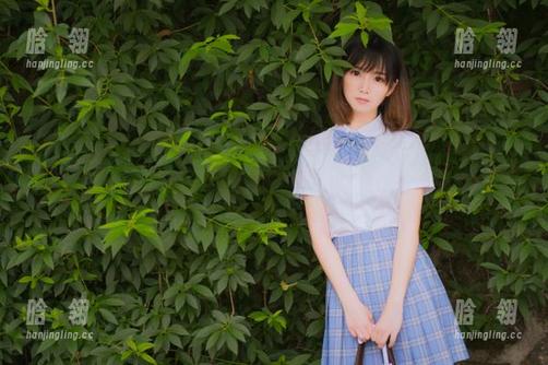 秀人网 - 最新冷月yuer双马尾写真合集，展现她独特风格与活力四射的魅力