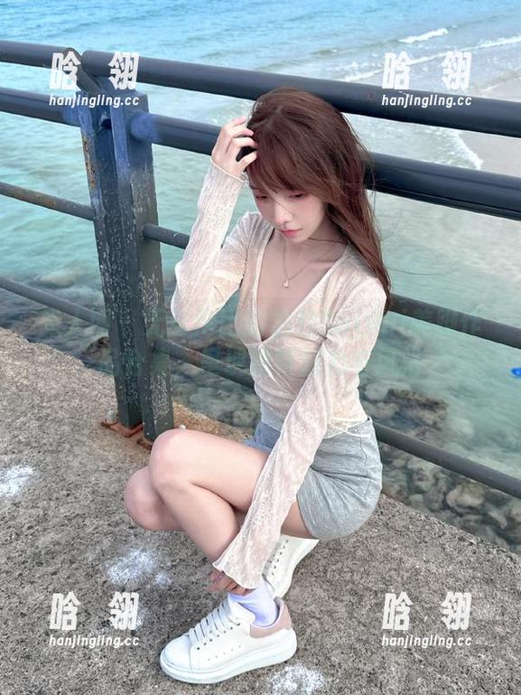 秀人网 - 无与伦比的凯竹BuiBui美脚作品合集，呈现独特魅力与风格