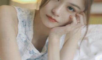 秀人网 – 高跟鞋风情：可乐Vicky高清写真集，展现魅力与时尚的完美融合