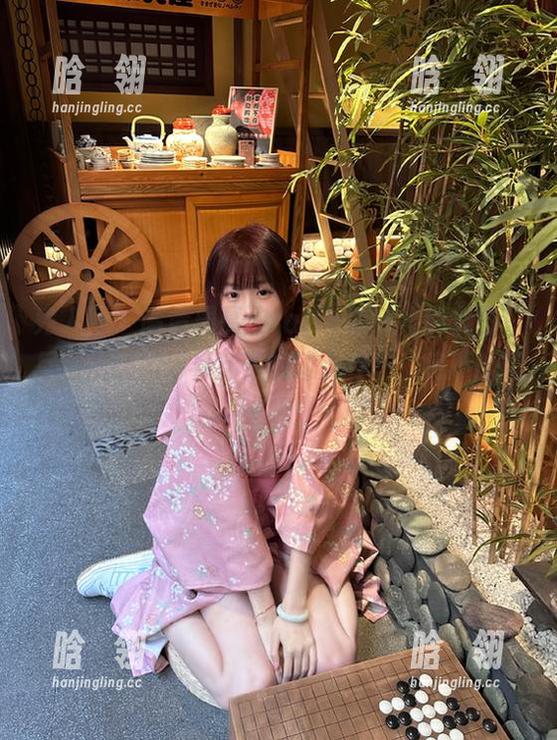 秀人网-周慕汐fairy 秀人网 - 高清周慕汐fairy清纯写真套图,尽情展现她青春活泼的动人姿态,绝不能错过喔!