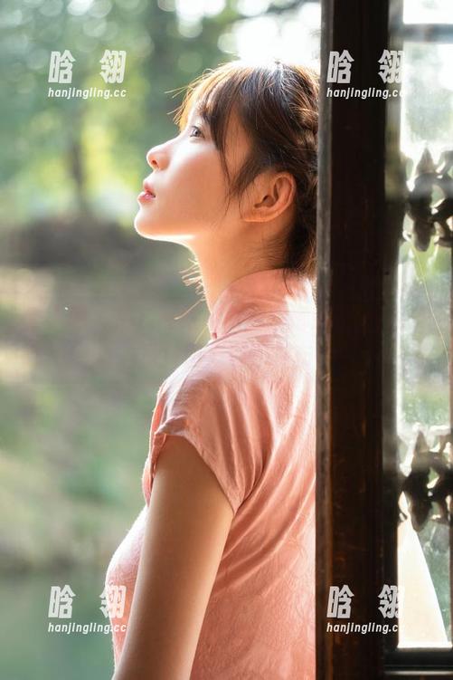 秀人网-娜娜子yy 秀人网 - 热辣高跟鞋时刻:娜娜子yy超美写真图集独家发布