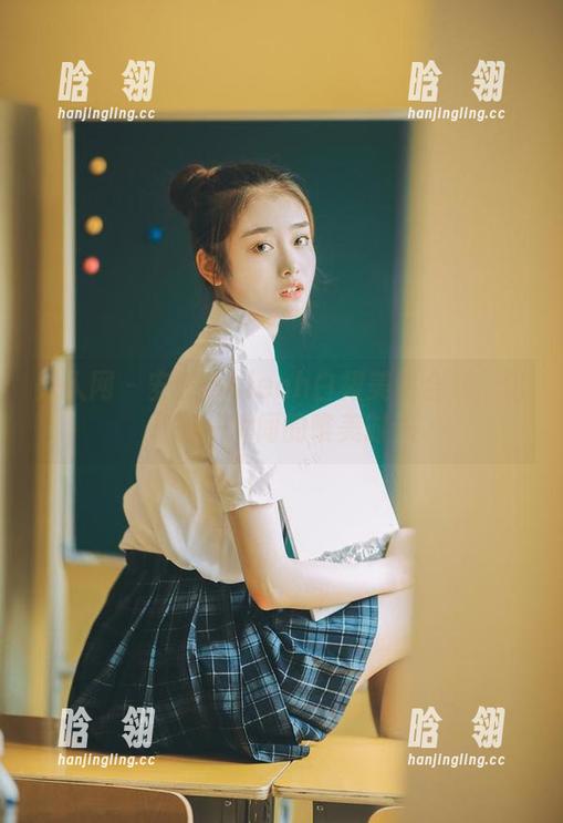 秀人网 - 安然maleah白裙美图合集：记录每一瞬间的唯美时光