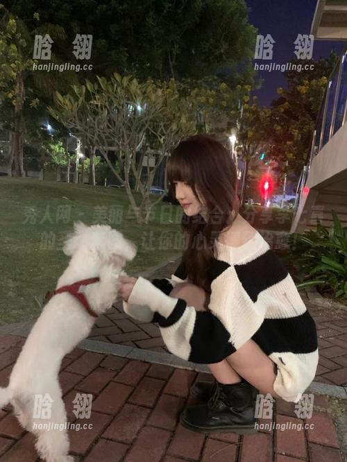 秀人网 - 美丽与节日的结合：分享李七喜的圣诞套图，让你的心灵得到治愈！
