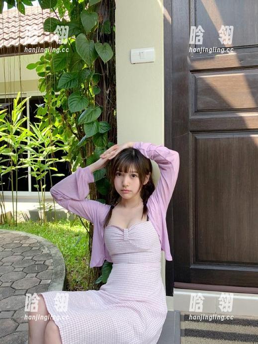 秀人网 - 杜viki绝美足写真：每张原图都蕴藏无尽的魅力