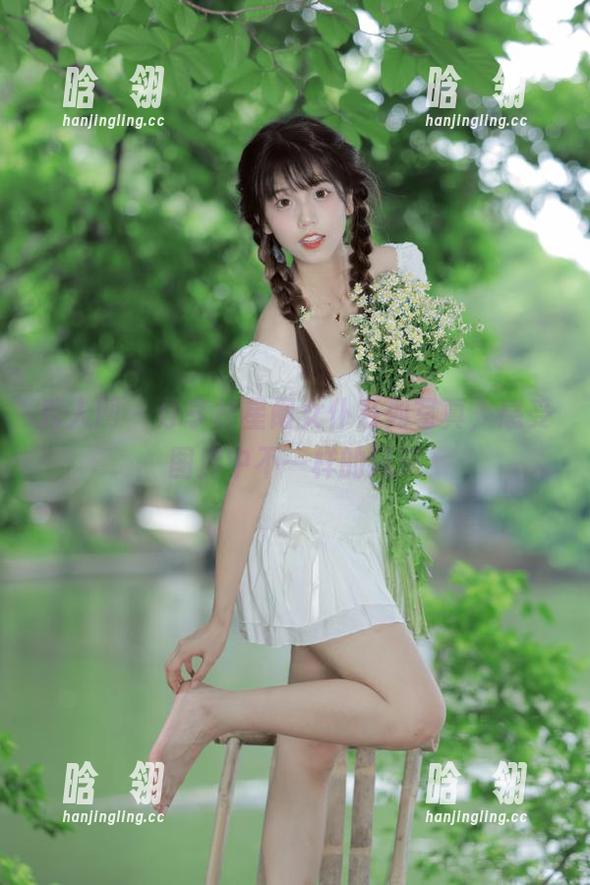 秀人网 - 分享林星阑女仆系列写真，感受图库中不一样的风采