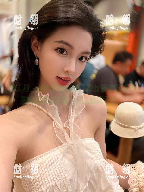 秀人网 - 桃色奶酪新作，肉丝图包带来无圣光的创意表现，让人惊叹不已！