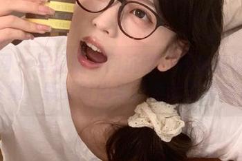 秀人网 – 与温妮一同沉醉：精美丝袜套图合集，感受时尚与诱惑的完美结合