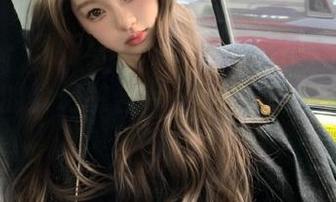 秀人网 – 最新写真集发布：田小燕Vicky与浴缸的梦幻融合，游走于现实与幻想之间