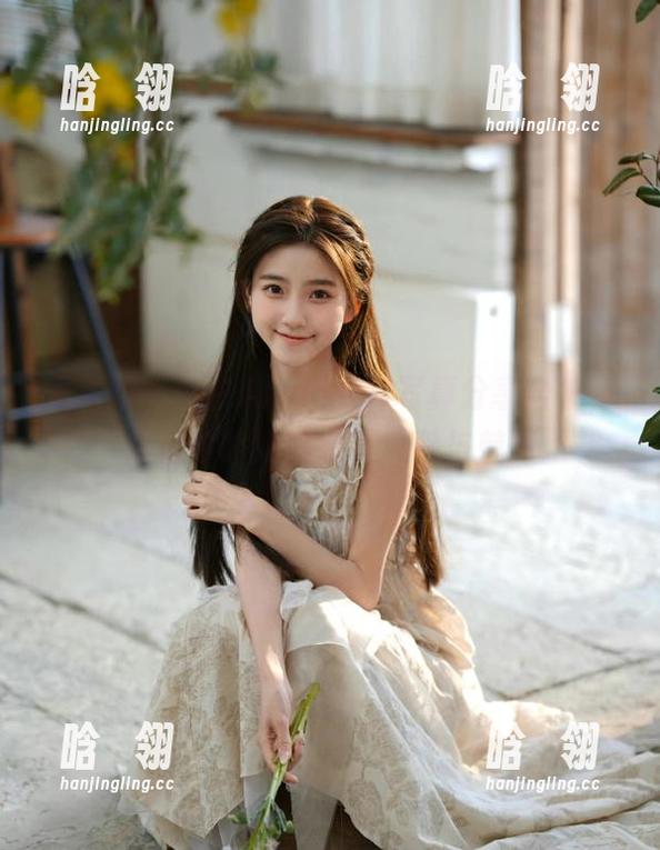 秀人网 - 白白Alina女神写真分享合集，尽情领略她的完美风采与魅力