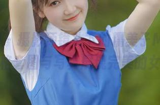 秀人网 – 摄影师镜头下的糯美子Mini，御姐风格套图与写真展现完美的女性魅力