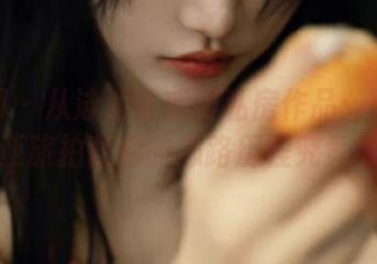 秀人网 – 从泳池诱惑到私房作品：糯美子的三亚旅拍背后的心路历程究竟如何？