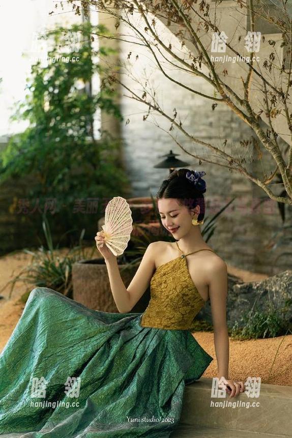 秀人网-萝莉悠悠酱 秀人网 - 美丽无限!萝莉悠悠酱泳衣写真图包精彩揭晓!