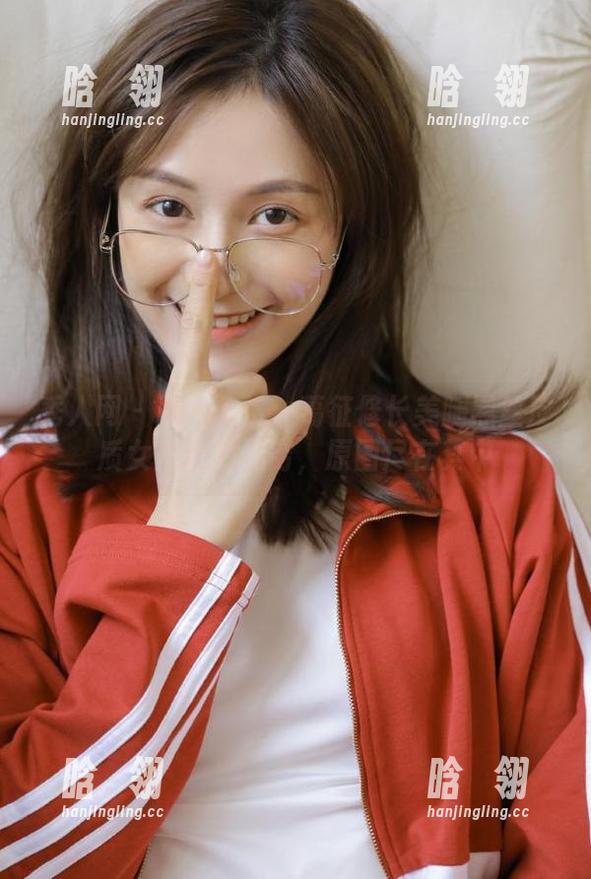 秀人网 - 照片欣赏：葛征修长美腿黑丝皮质女王魅力无穷，原图尽在其中
