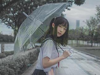 秀人网 – 诗诗最新校服写真作品集：捕捉青春岁月的美好瞬间