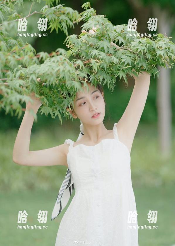 秀人网-赵万灵 秀人网 - 赵万灵的厨娘图册:记录每一次下厨的灵感与热情合集