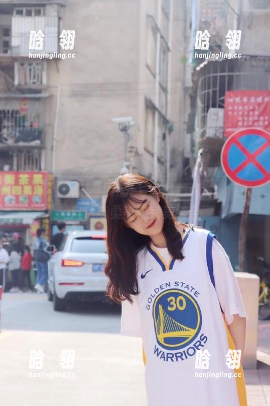 秀人网-陈柒柒 秀人网 - 陈柒柒户外写真高清资源,感受自然与柔美的完美结合