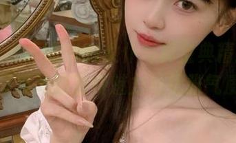 秀人网 – 黄婧GIGI女仆写真金典精选，原图呈现她的独特魅力与优雅气质。