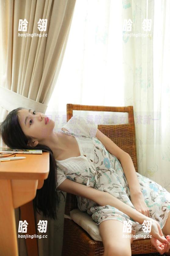 秀人网-黄歆苑 秀人网 - 图片更新!黄歆苑修女带来新一波美丽冲击,谁能抗拒?