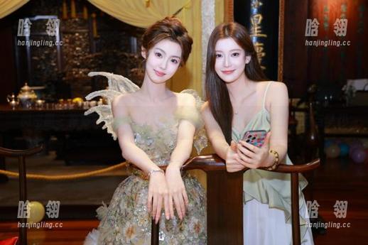 童小芯 微密圈 - 高清童小芯肉丝写真合集:绽放青春时光的美丽与梦想