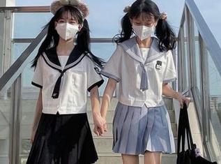紧急企划 – 在林书辞的私房旗袍合集里，玩转古典与搞笑，绝对让你开怀大笑！