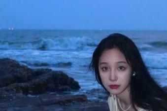 美媛馆 – 原图首发！luna张静燕最新职业装写真，激发你的职场灵感