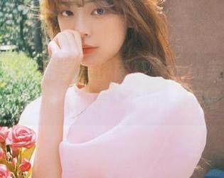 美媛馆 – 免费享受伊雨蔓Fiona美腿图集，带你领略优雅与性感的完美结合！