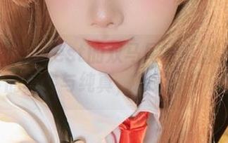 领略艾西Aiwest的双马尾写真魅力：无圣光下的真实与纯真，精彩不容错过！
