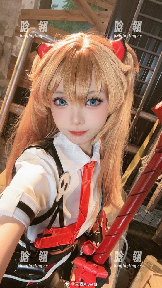领略艾西Aiwest的双马尾写真魅力：无圣光下的真实与纯真，精彩不容错过！