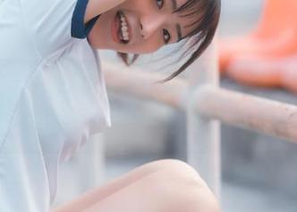 蜜桃社 – 精致小草莓Berry圣诞写真合集，完美资源为你营造冬日梦幻