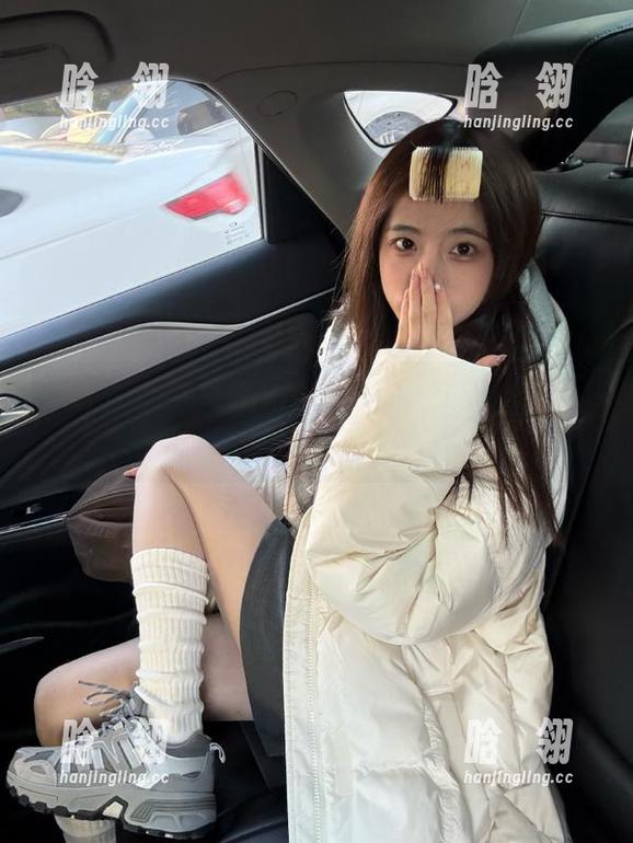 蜜桃社-美绪 蜜桃社 - 美绪的无圣光美足合集,令人惊叹的艺术作品展示与分享