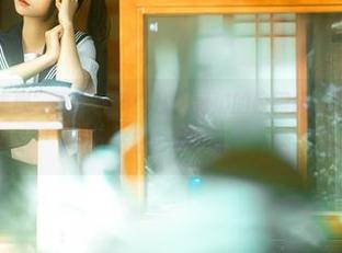 “蠢沫沫学生服”写真合集：从头到脚的校园风，背后竟藏着如此多的时尚密码！